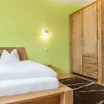 Hotel-gasthof Am Riedl Pensión Koppl