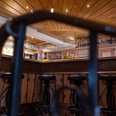 فندق-غاستهوف أم ريدل 3*