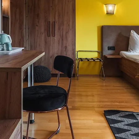 بيت ضيافة فندق-غاستهوف أم ريدل