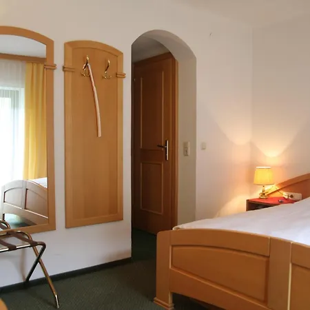 Hotel-gasthof Am Riedl Guest house 3*
