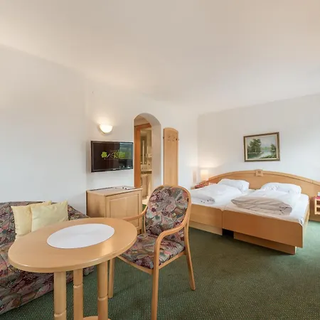 Hotel-gasthof Am Riedl Guest house 3*