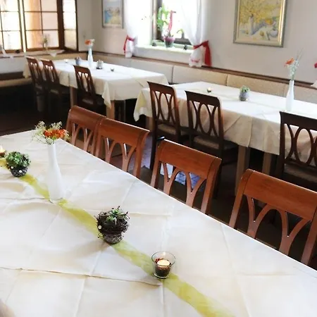 Hotel-gasthof Am Riedl 3*