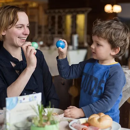 بيت ضيافة فندق-غاستهوف أم ريدل 3*