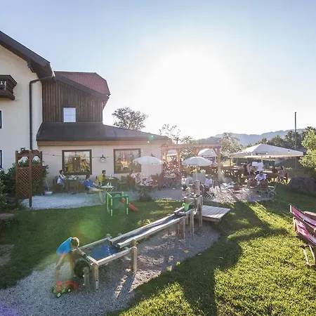 Guest house Hotel-gasthof Am Riedl 3*