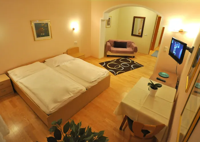 Gæstehus Hotel-gasthof Am Riedl 3*